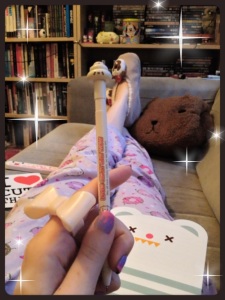 Tiny kawaii poo pen ready to take IMPORTANT VEGAN NOTES.